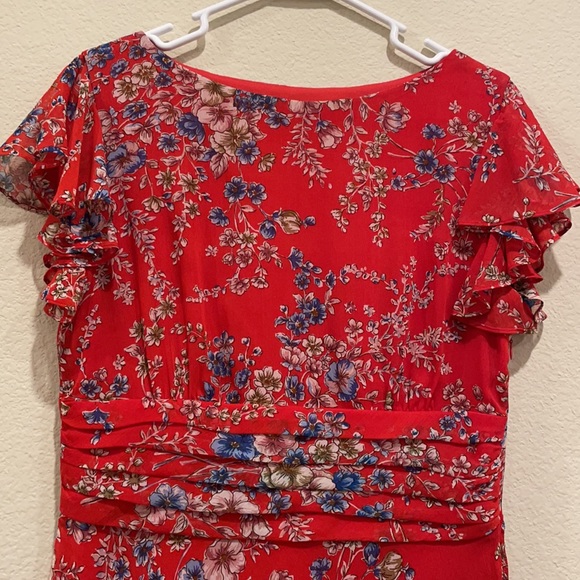 Vintage dress - classy and flirty floral print ruffled shoulders, ruched waist - Picture 3 of 8